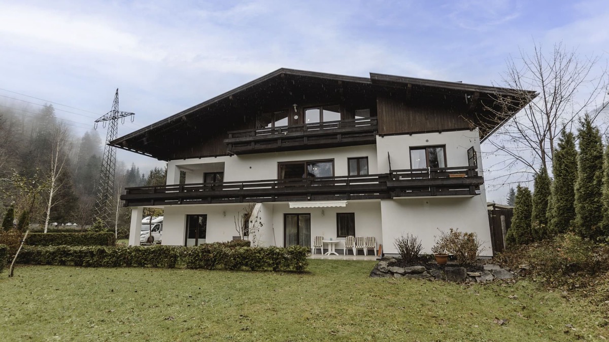 Bad Gastein Apartment | Rudis Appartements by Interhome