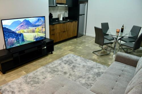 Avenida Revolucion Apartment | Ruelle 505