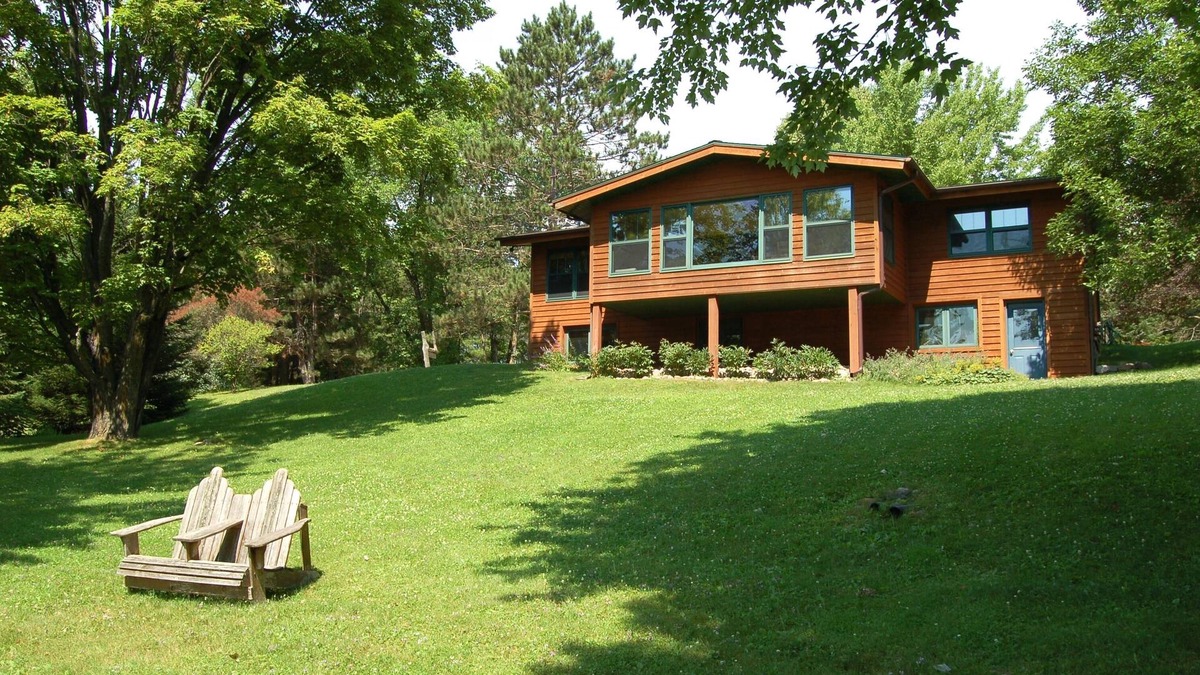 Phillips House | Ruffed Grouse Lodge on Wilson Lake