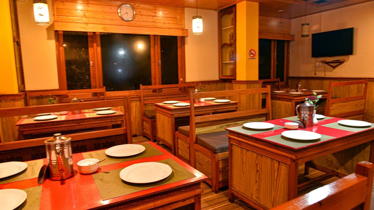 Lachen Hotel | Rufina Blue Pine