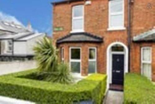 Ranelagh House | Rugby Lodge