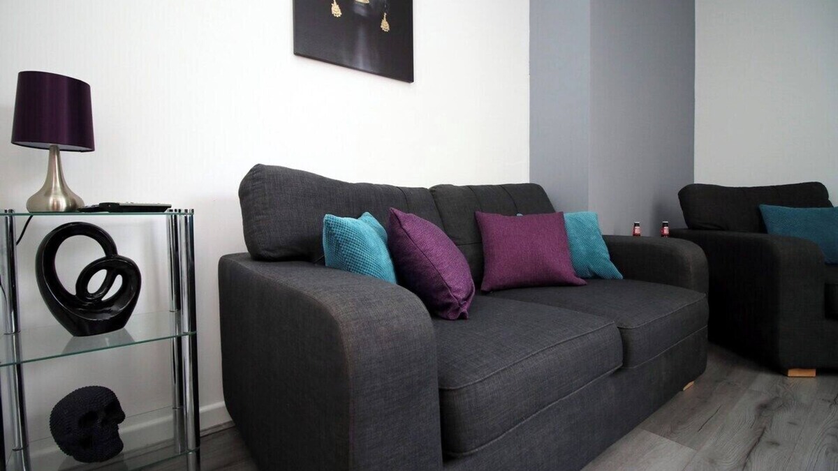 Newport House | Rugby Place by Tŷ SA