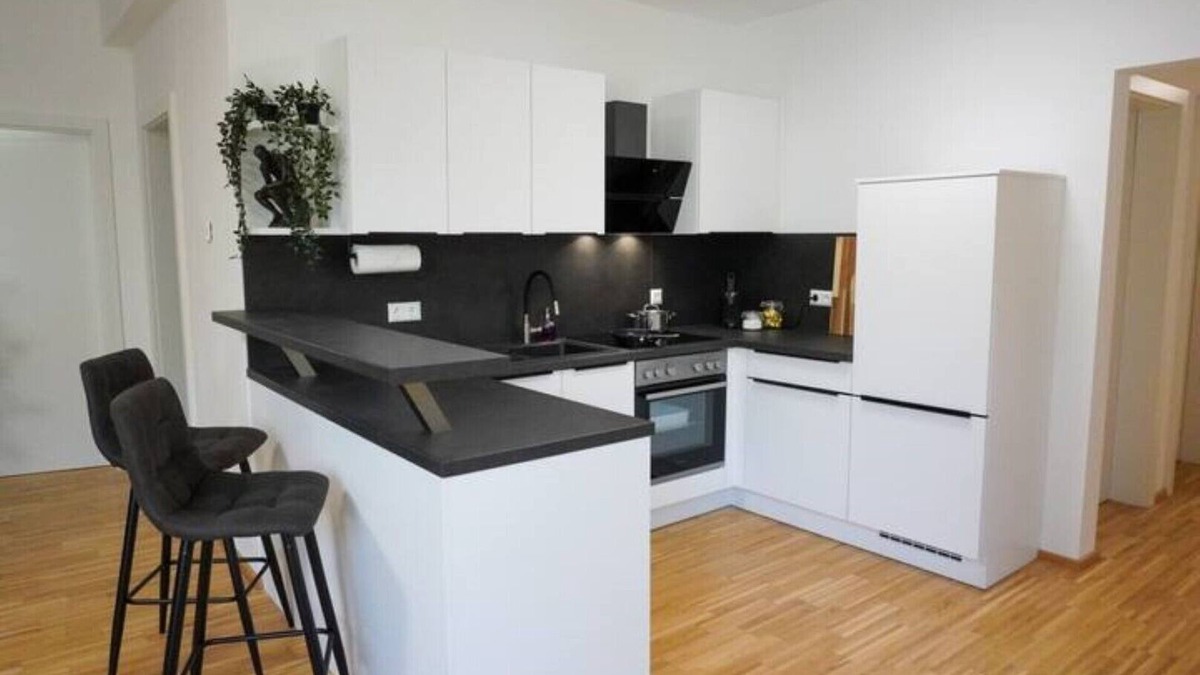 Krumpendorf am Woerther See Apartment | Ruhiges Apartment am Wörthersee mit Tiefgarage