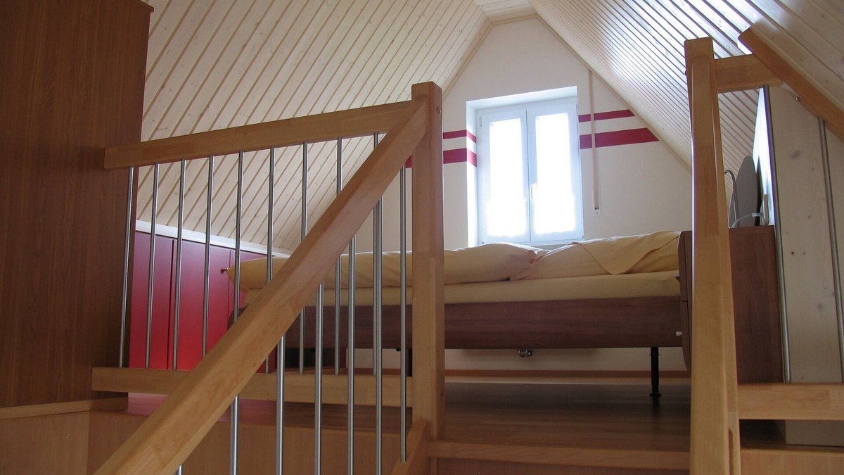 Muhr am See Apartment | Ruhig gelegene Galerie-Wohnung (40qm) für 2 Personen mit Balkon, voll ausgestattete Küchenzeile, Garten mit Grill
