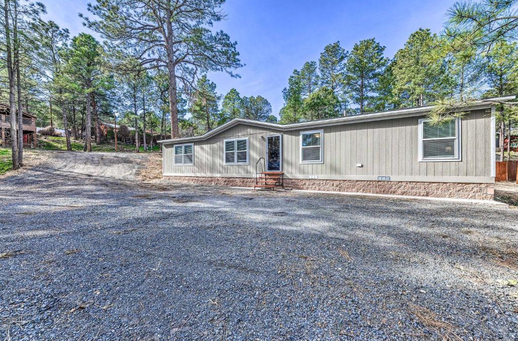 Ruidoso Downs House | Ruidoso Home Near Golfing, Hiking and Shopping