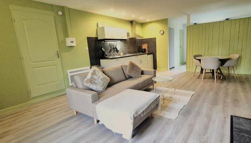 Seuzey Apartment | Ruime vakantie accommodatie in rustige, landelijke omgeving