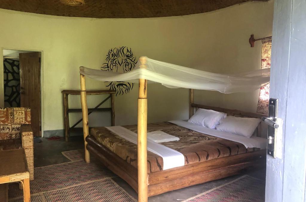 Western Region Hotel | Rukararwe Eco-Travel Cottages
