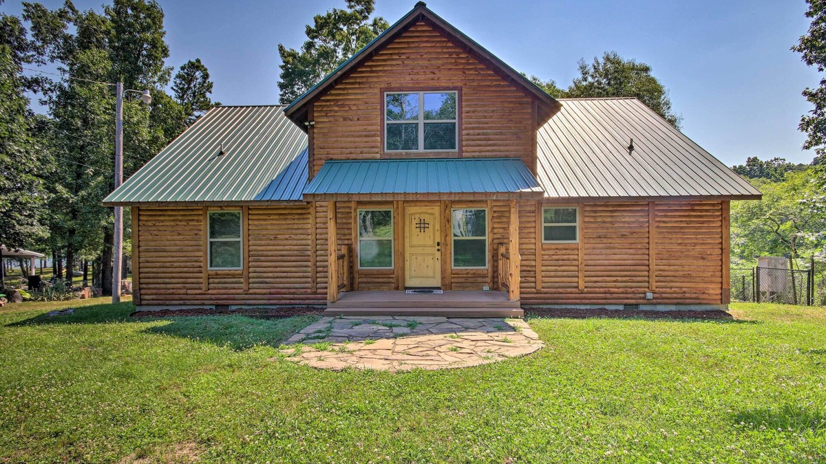 Eucha Cabin | 'RuKaRaSa Cabin' w/Yard & Dock at Grand Lake