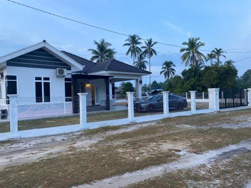 Kampung Bentan House | Rumah Puteh Pekan