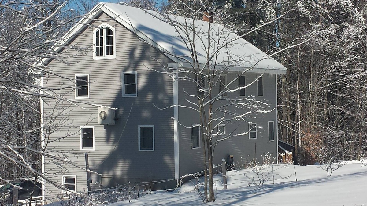 Bethel Apartment | Run, ride, hike and swim in Central Vermont