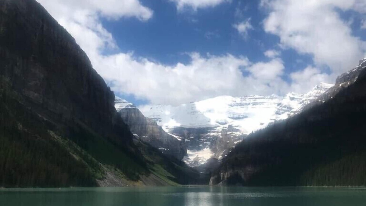 Canmore Condo | RUNDLE CLIFFS- Luxury Condo- 5 minute walk to Main Street Canmore