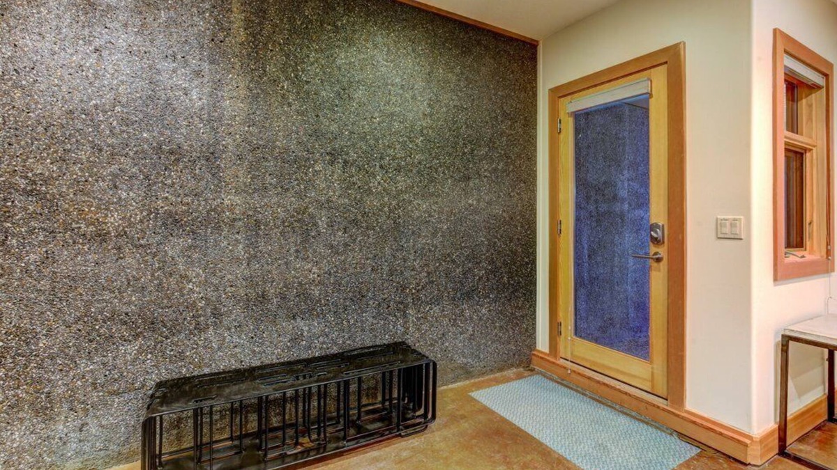 Canmore House | Rundle Vista | Rock Climbing Wall