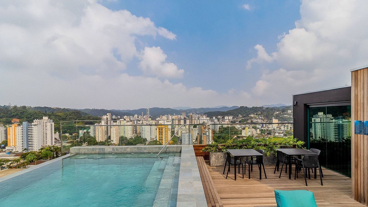 Escola Agricola Apartment | RUP Studios Equipados em Prédio Piscina