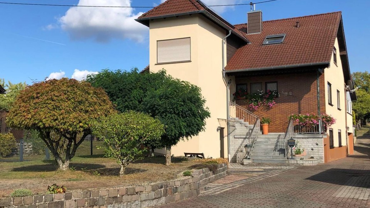 Wallerfangen Apartment | Rupp vacation apartment - apartment/flat, shower or bath, WC, 2 bedrooms