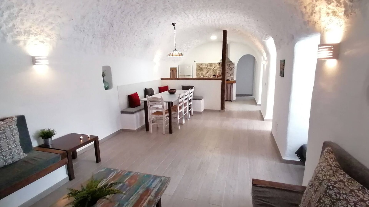 Freila Cottage | Rural accommodation Adonia Cave I and II