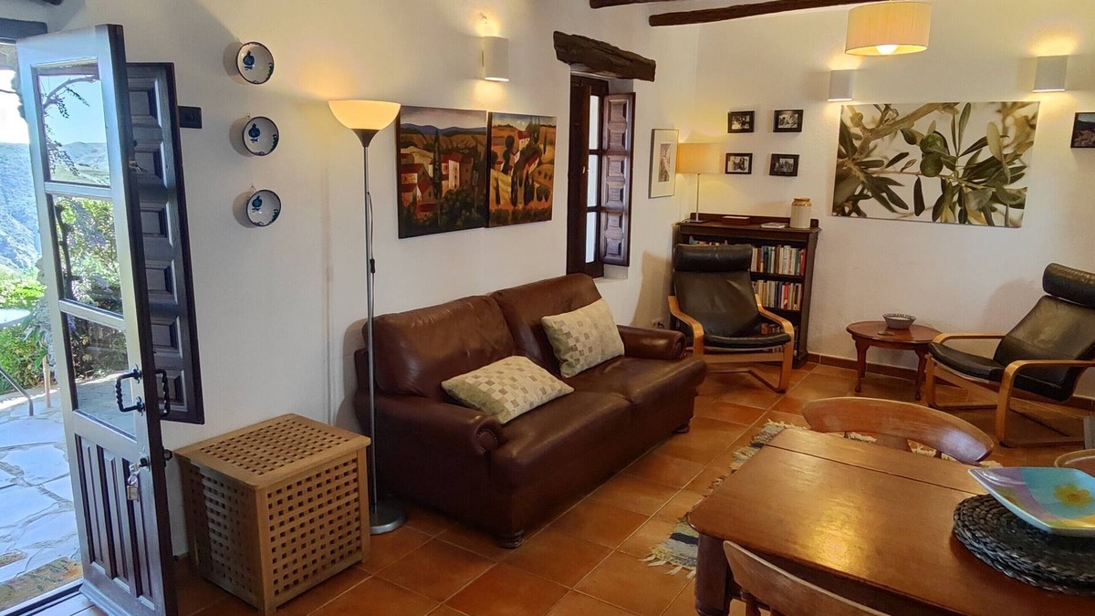 Portugos Apartment | Rural accommodation with sumptuous garden and magnificent panoramic view