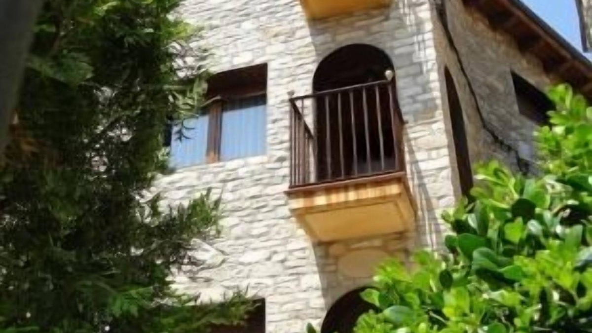Portell Cottage | Rural apartment Cal Ventura Vell for 2 people STUDIO with sofa bed