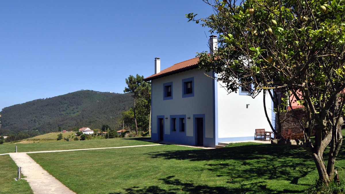 San Martin de Luina Cottage | Rural apartment Casona la Sierra for 4 people