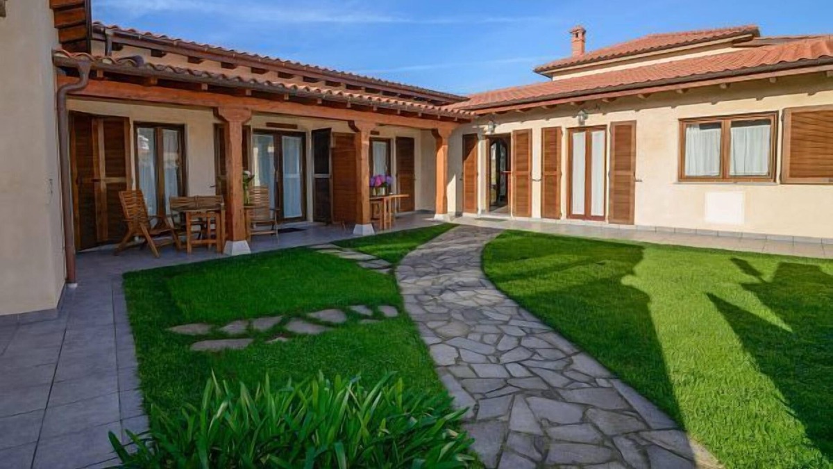 San Pedro de la Ribera Cottage | Rural apartment Casona de Llanorrozo for 4 people