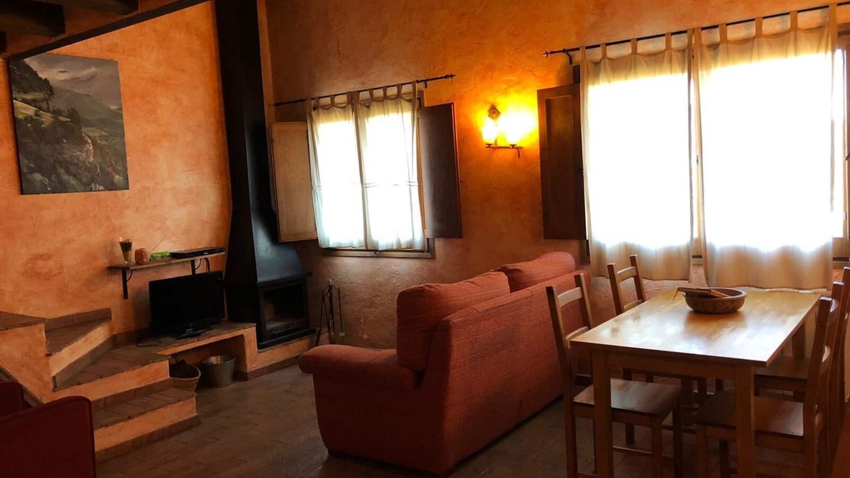 Tavertet Cottage | Rural apartment L'Alzina for 2 people