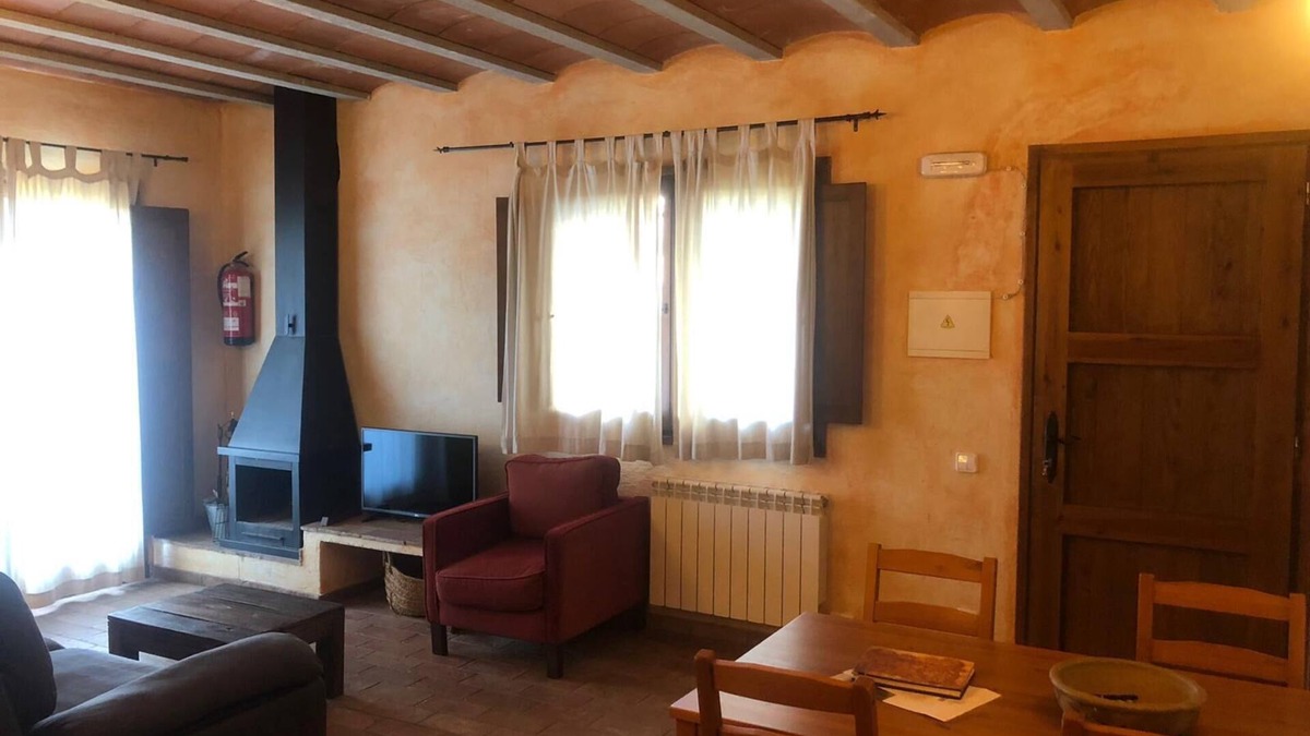 Tavertet Cottage | Rural apartment L'Alzina for 4 people