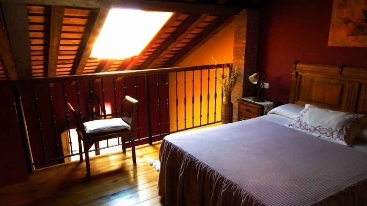 Braojos Cottage | Rural apartment Las Encarnas for 2 people