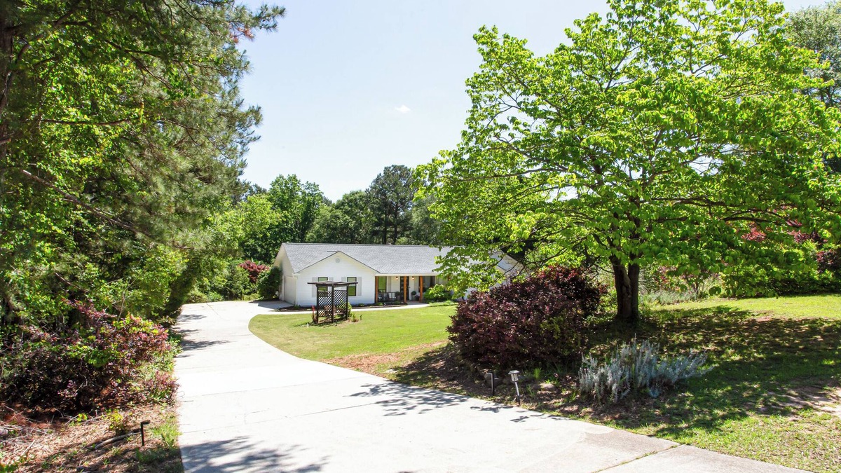Loganville House | Rural Bliss meets Modern Comfort