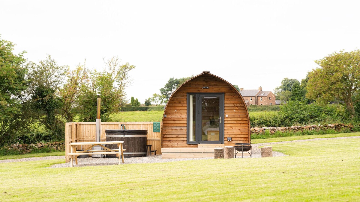 Wing Cabin | Rural Cabin with Wood Fired Hot Tub