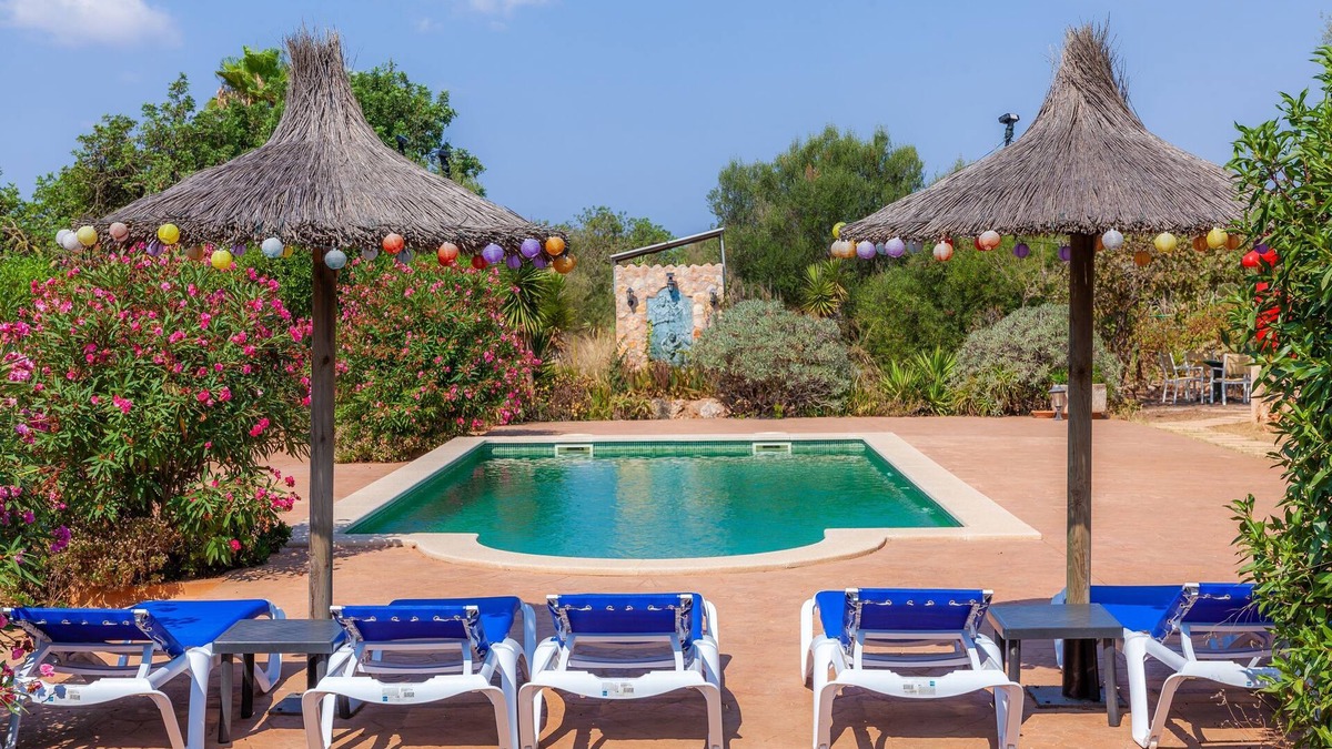 Son Antem Villa | Rural charme with communal pool – Casa Geminis