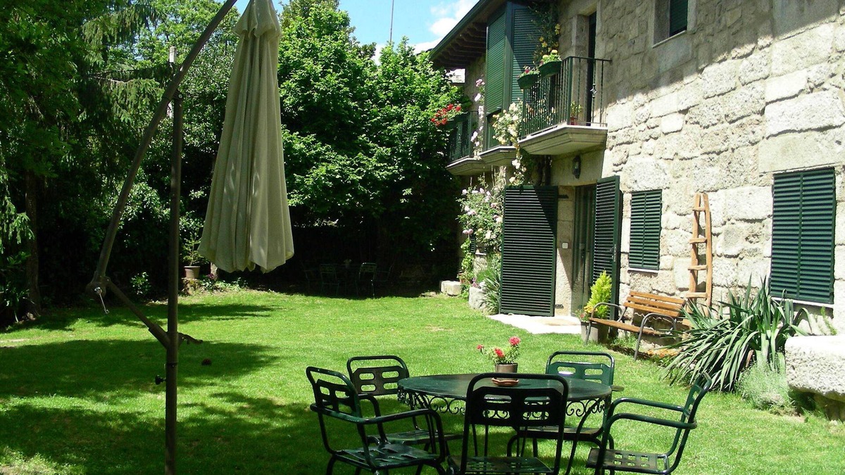 Sotillo de Sanabria House | Rural complex of 3 houses for 19 beds