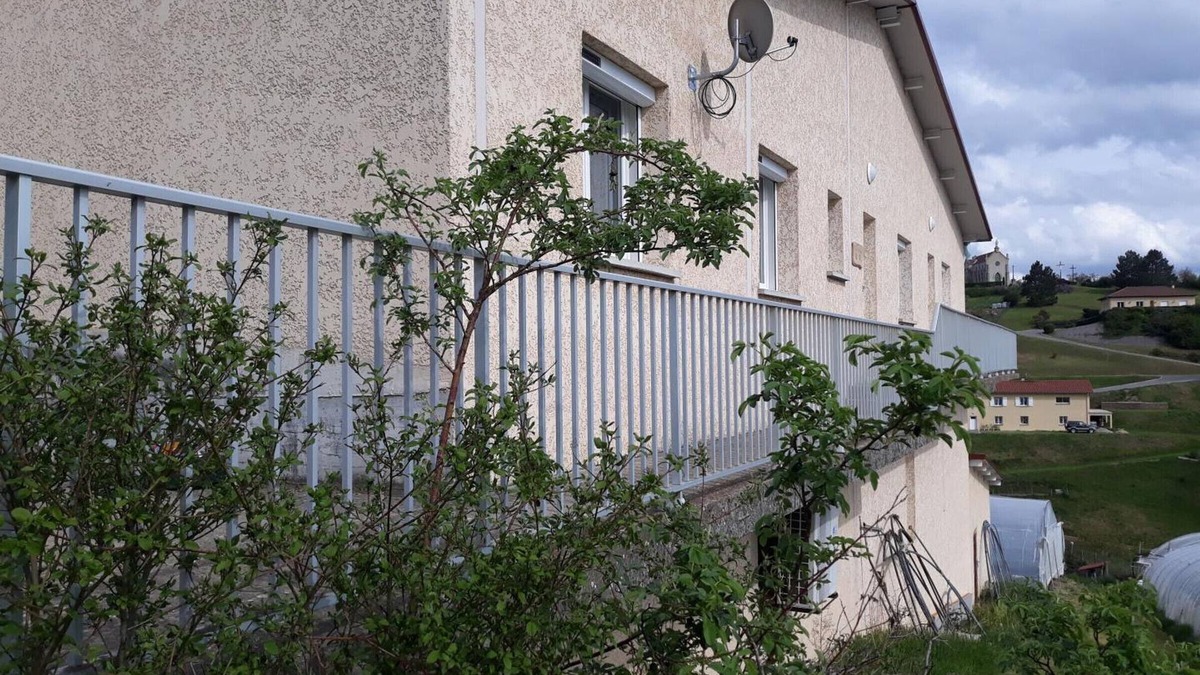 Saint-Romain-en-Jarez Cottage | Rural cottage with garden, parking and WiFi - Saint-Romain-en-Jarez