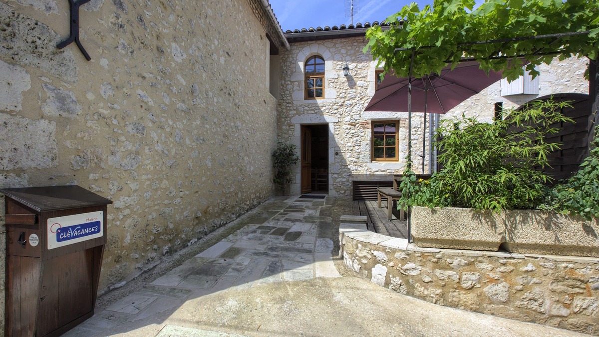 Pessac-sur-Dordogne House | Rural cottage in the heart of the Bordeaux vineyards