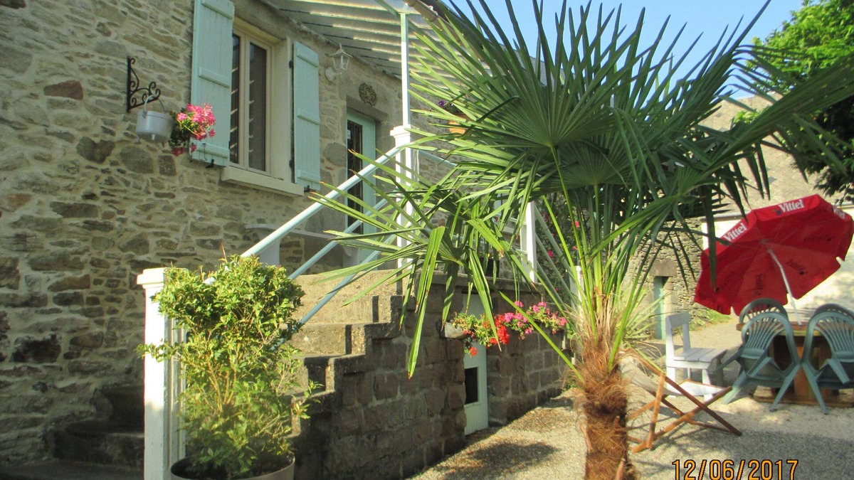 Beynat Cottage | Rural cottage Pura Vida 3 ears, for lovers of nature and animals!