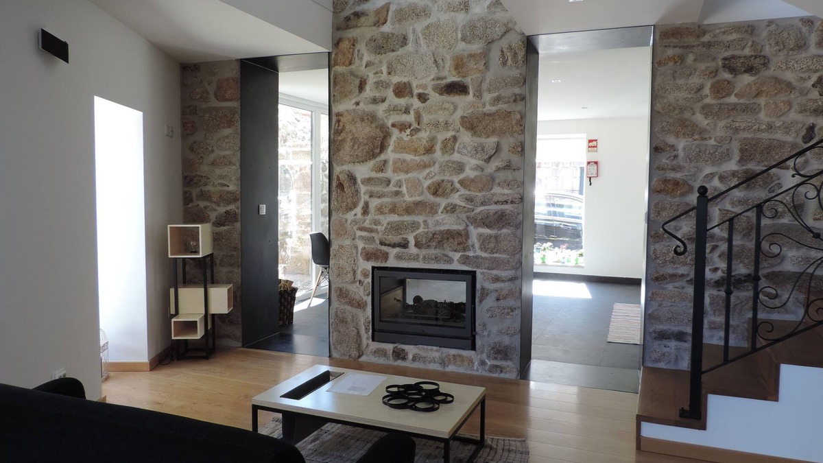 Sernancelhe House | Rural country house, modernly restored, with 1 room, next to Douro River