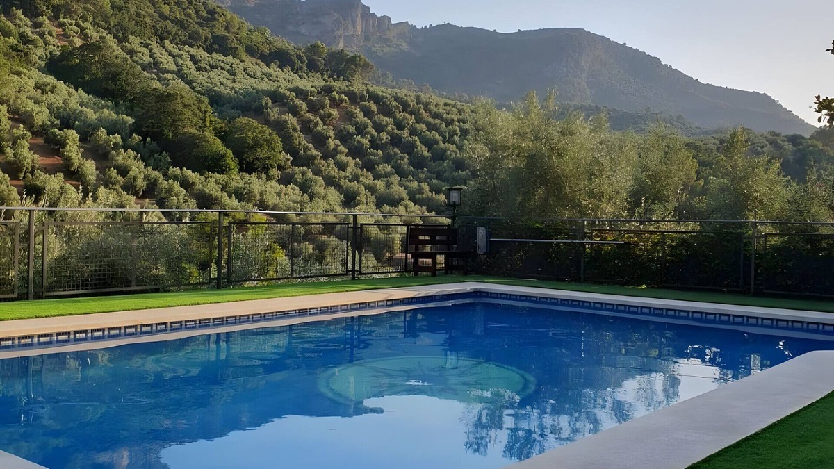 Iznatoraf House | Rural House 'Fuente Los Avellanos' with Mountain View, Wi-Fi and Air Conditioning