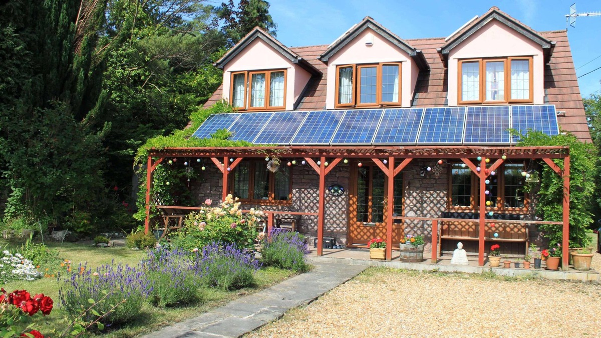 Pill House | Rural family home, 5 minutes from Clifton Village