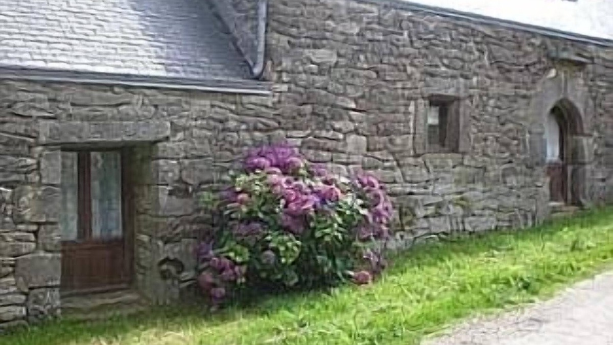 Huelgoat Cottage | Rural Gite Set In 7 Acres, Peaceful Location
