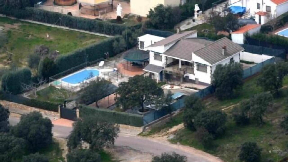 Cardiel de los Montes Cottage | Rural house (full rental) El Secreto de los Duendes for 12 people