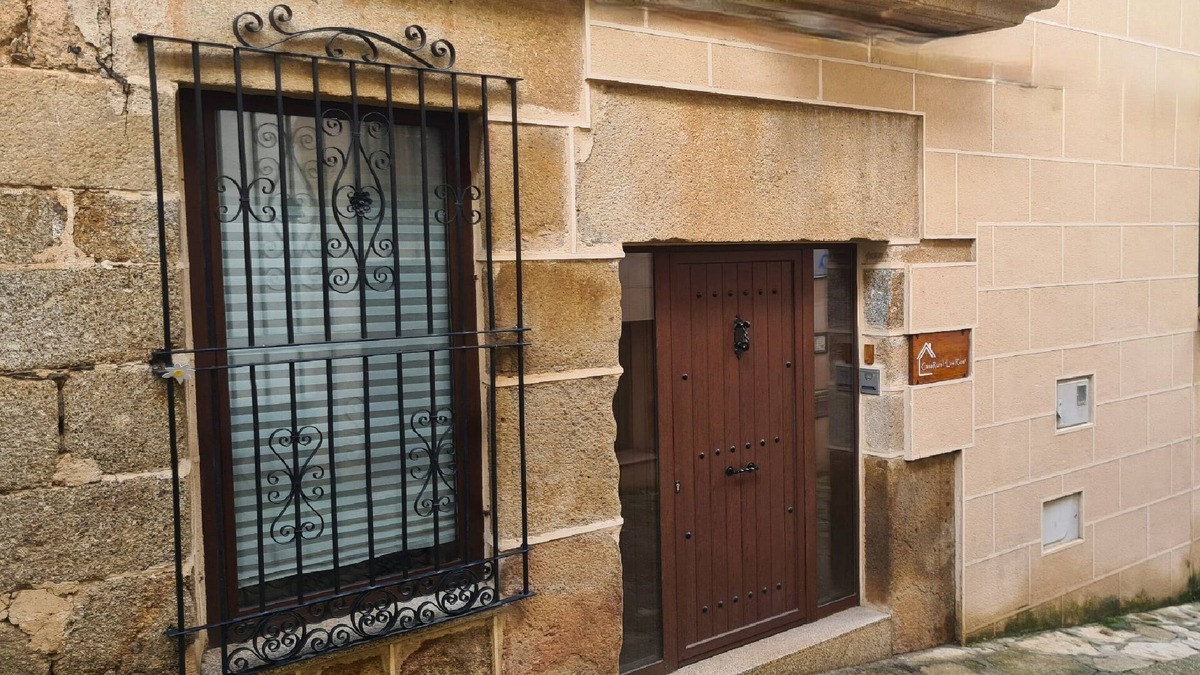 Torre de Don Miguel Cottage | Rural House Los Rios