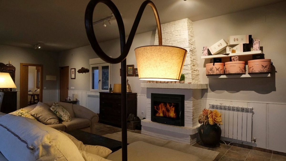 Terradillos Cottage | RURAL HOUSE AMONG OAKS AND PASTURES