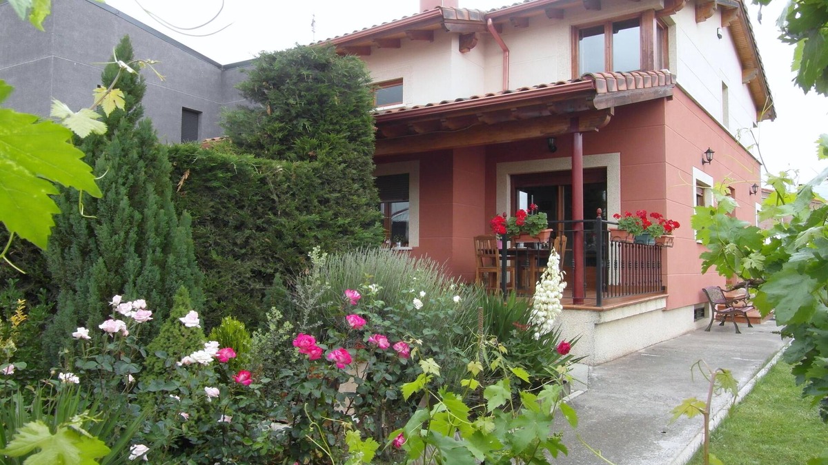 Buniel Cottage | Rural House Cuarenta y Ocho Luces, 4 stars, 10 km from Burgos