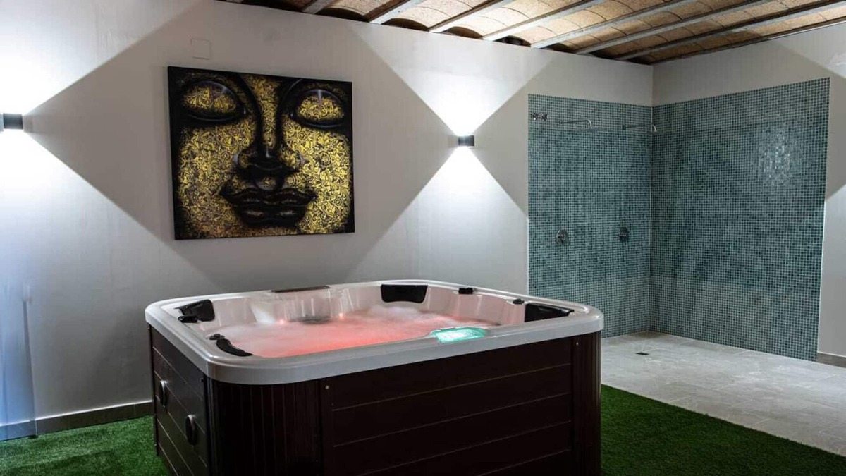 Bellcaire d'Urgell Cottage | Rural House with Spa