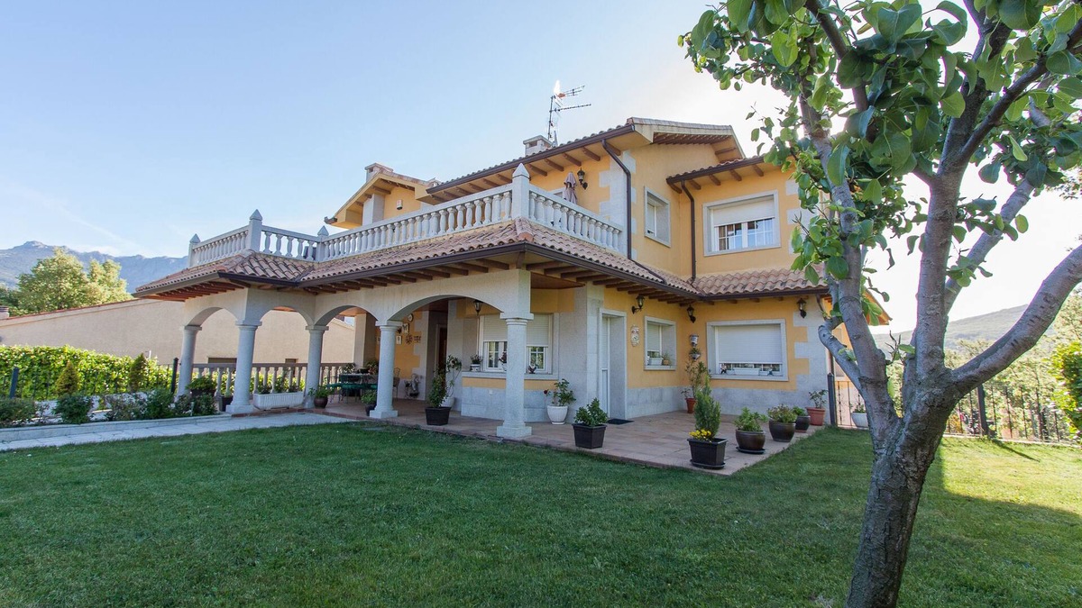 Cercedilla Cottage | Rural house (full rental) El Balcon de Siete Picos for 6 people