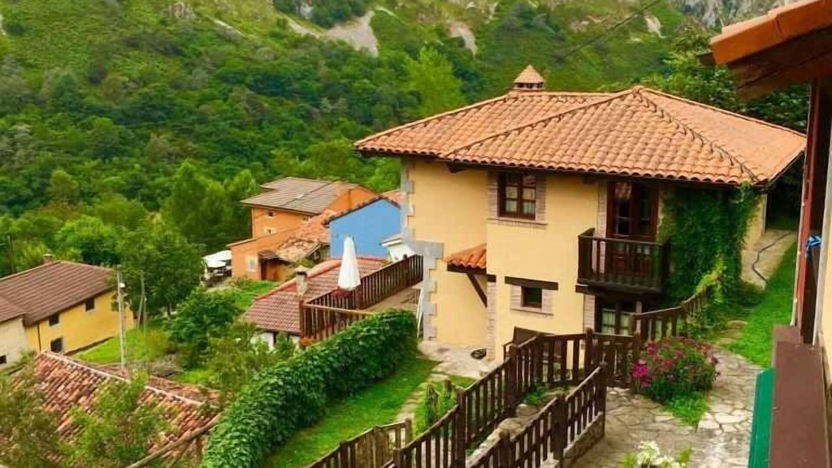 Sames House | RURAL HOUSE LA RIBA B