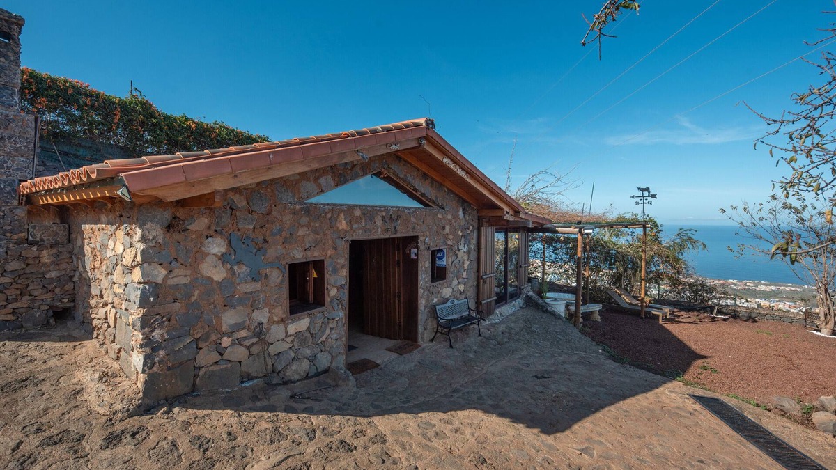 La Vera Villa | 'Rural House Tenerife Relax' with Sea View, Private Terrace and Wi-Fi