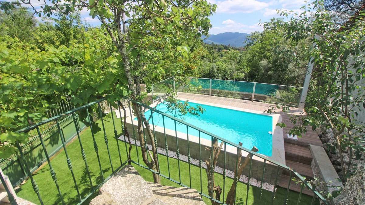 Gondoriz Cottage | Rural house with swimming pool