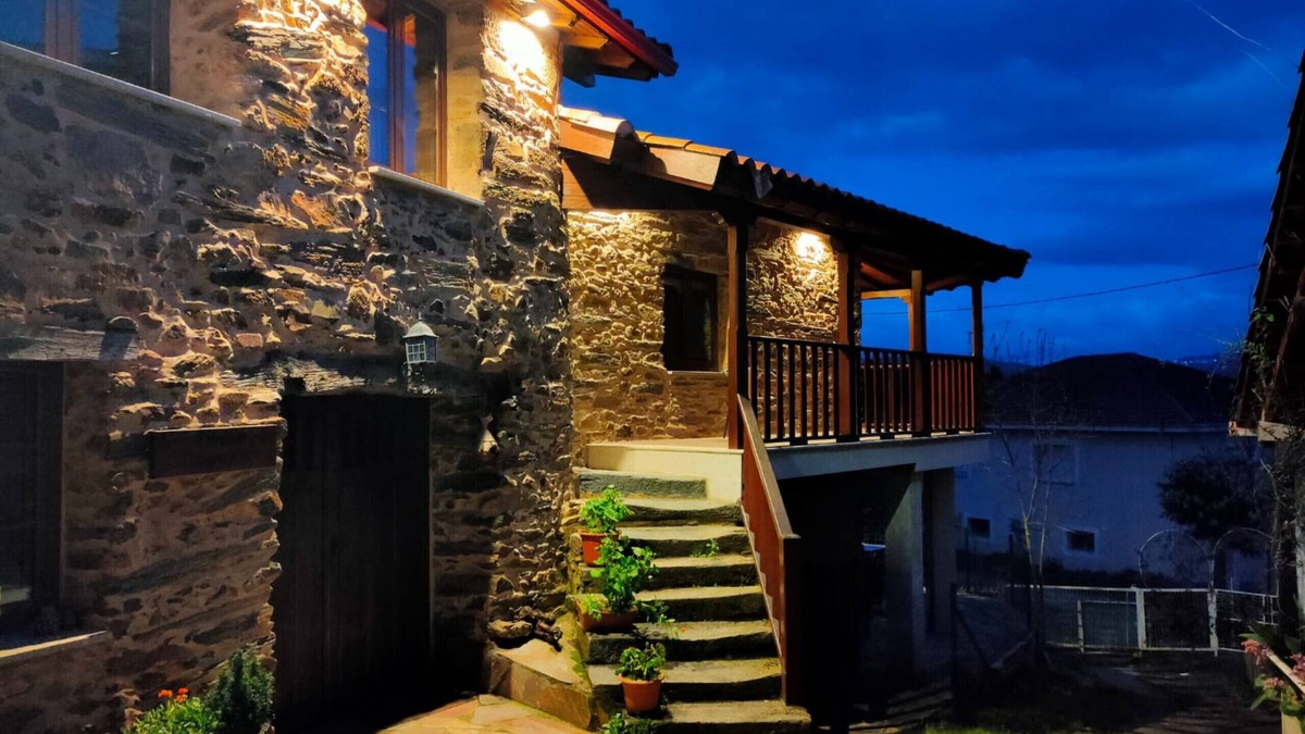 Doade Cottage | Rural house with barbecue in Doade, Galicia, YourHouse Casa Ruperto