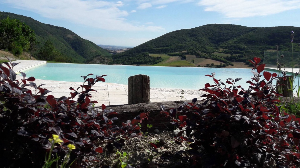 Genga Villa | Rural Marche villa nestled in the hills, with private pool, sea view