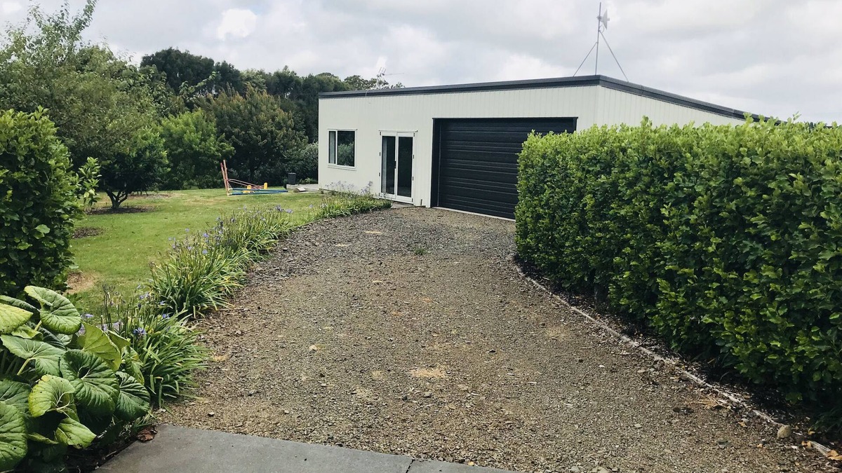 Rewa House | Rural Retreat 1 bedroom Guesthouse