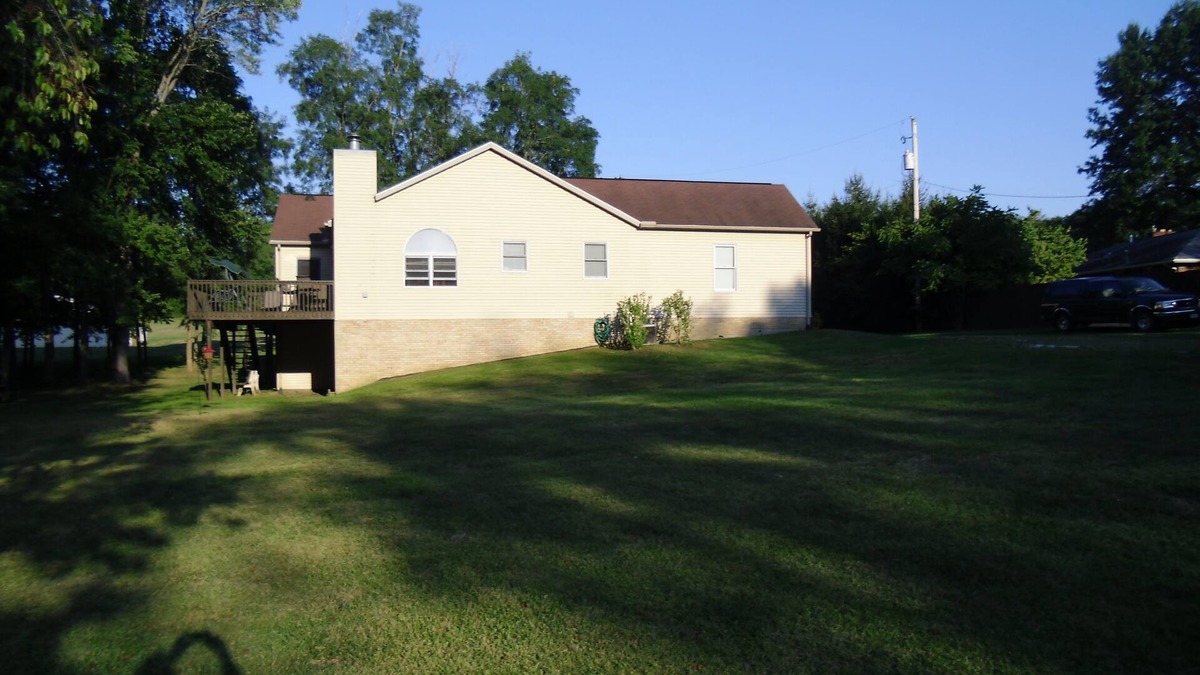 Canal Fulton Condo | Rural setting in midst of quaint, small, historic town w/plenty of activities